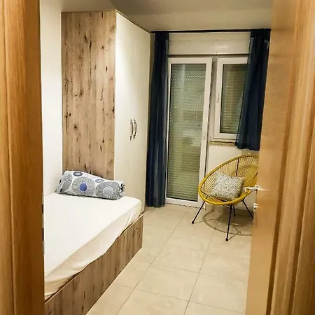 Apartments_mamia-penthouse Ližnjan